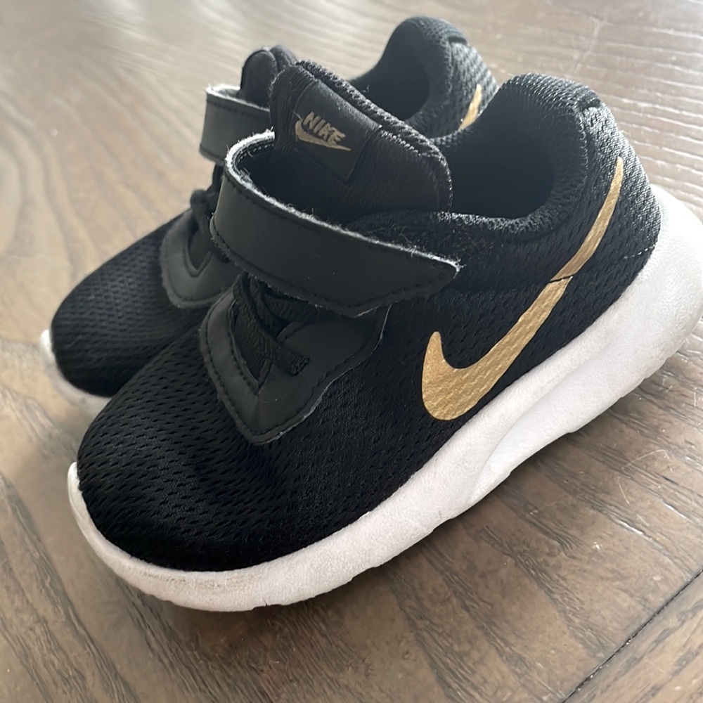 Toddler Nike sneakers